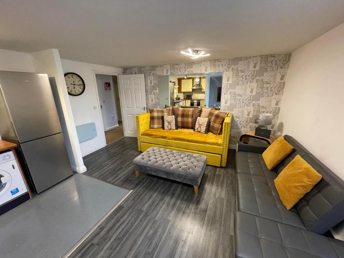 הינקלי Empire Serviced Apartments מראה חיצוני תמונה